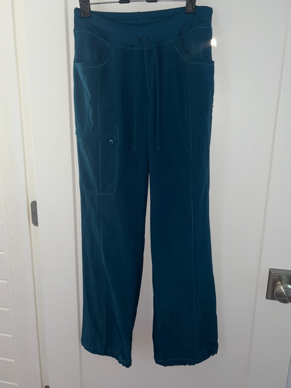 NWOT Cherokee Infinity straight leg scrub pant sz S 1123A